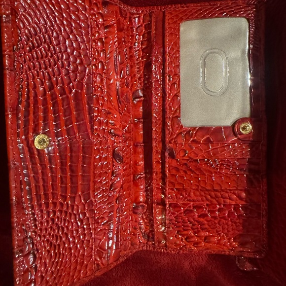 Red Crocodile Embossed Handbag - Picture 6 of 6